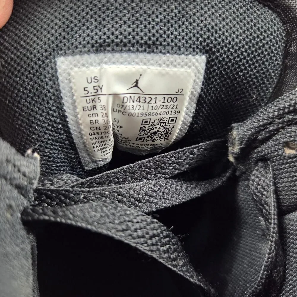 Jordan Men's Black and White Trainers